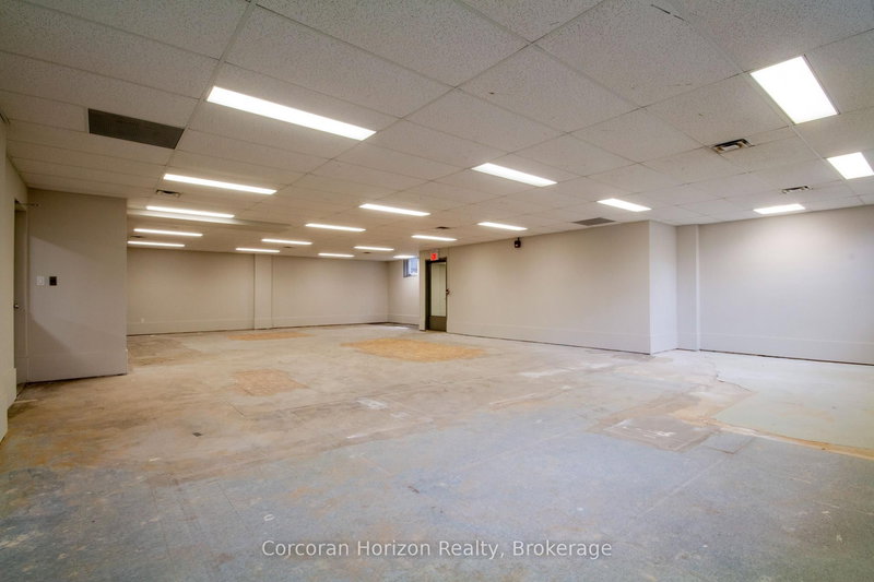 B2A - 1955 KING St E, Hamilton, L8K 1W2 | Image 2