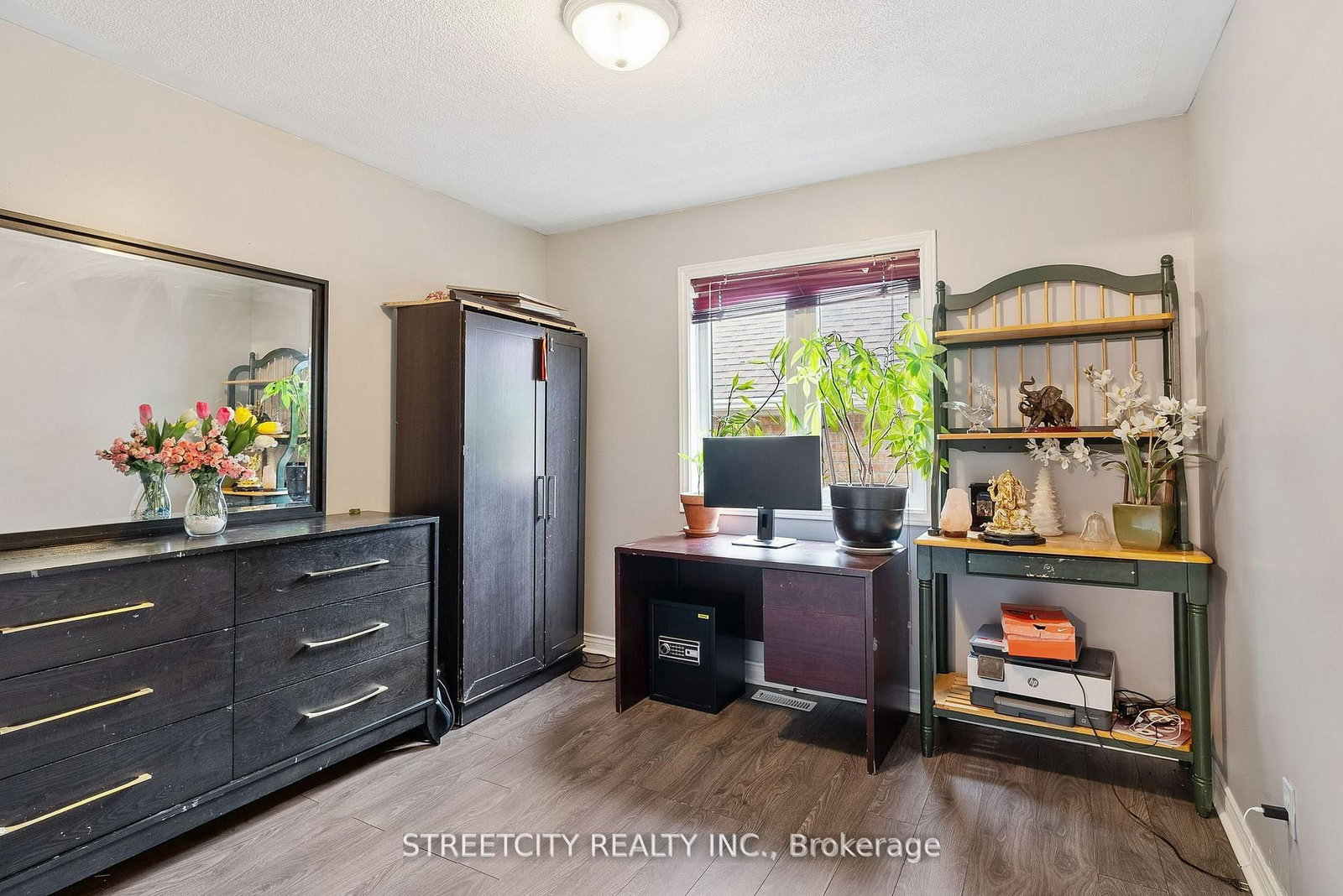 Detached House for sale at 126 Meadowridge Road, London North, Ontario, N6H 5N6 - North M - MLS: X12967394