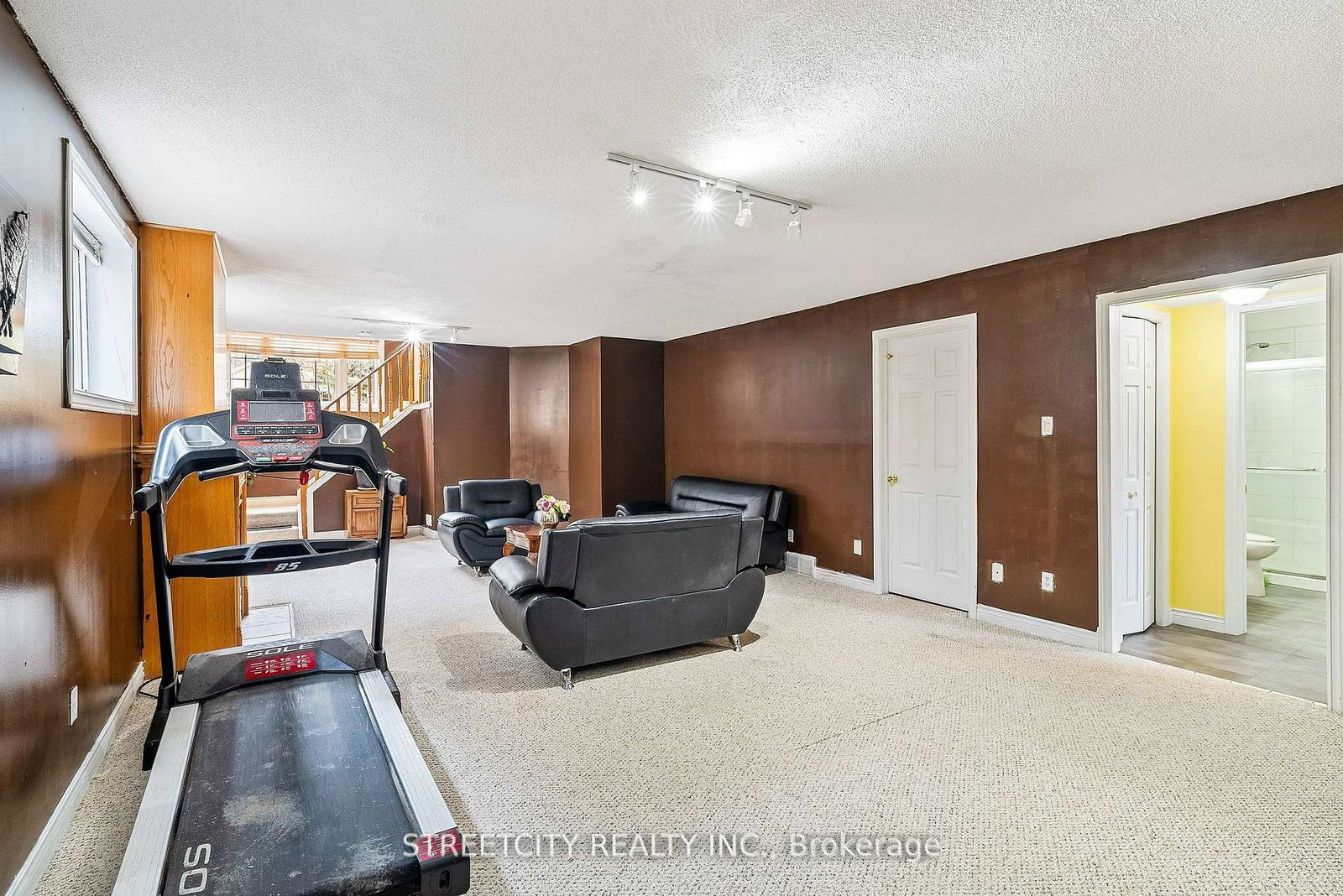 Detached House for sale at 126 Meadowridge Road, London North, Ontario, N6H 5N6 - North M - MLS: X12967394