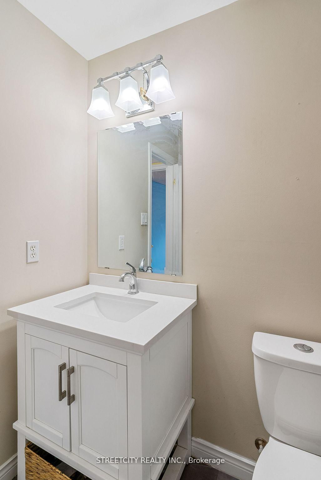 Detached House for sale at 126 Meadowridge Road, London North, Ontario, N6H 5N6 - North M - MLS: X12967394