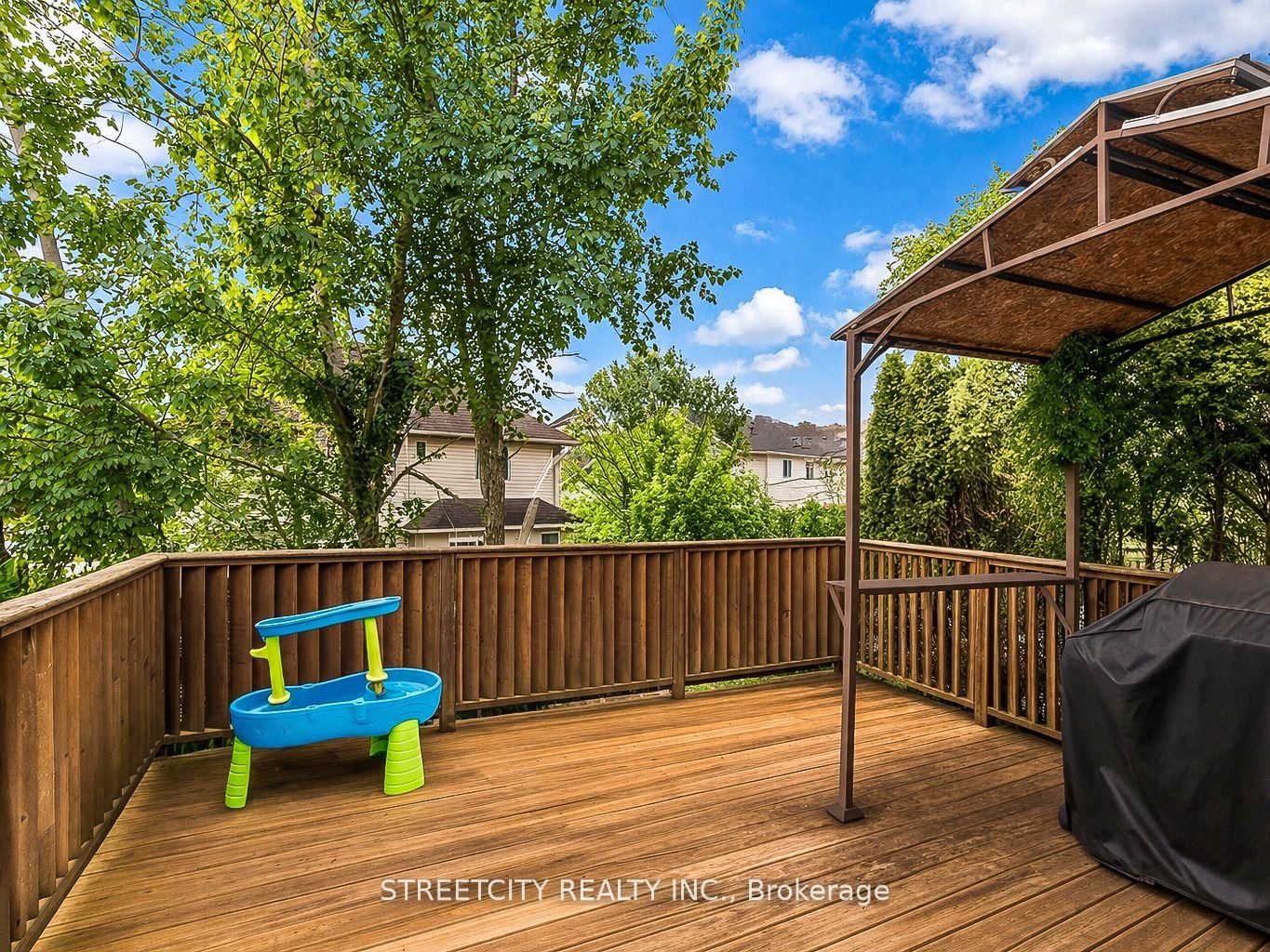 Detached House for sale at 126 Meadowridge Road, London North, Ontario, N6H 5N6 - North M - MLS: X12967394