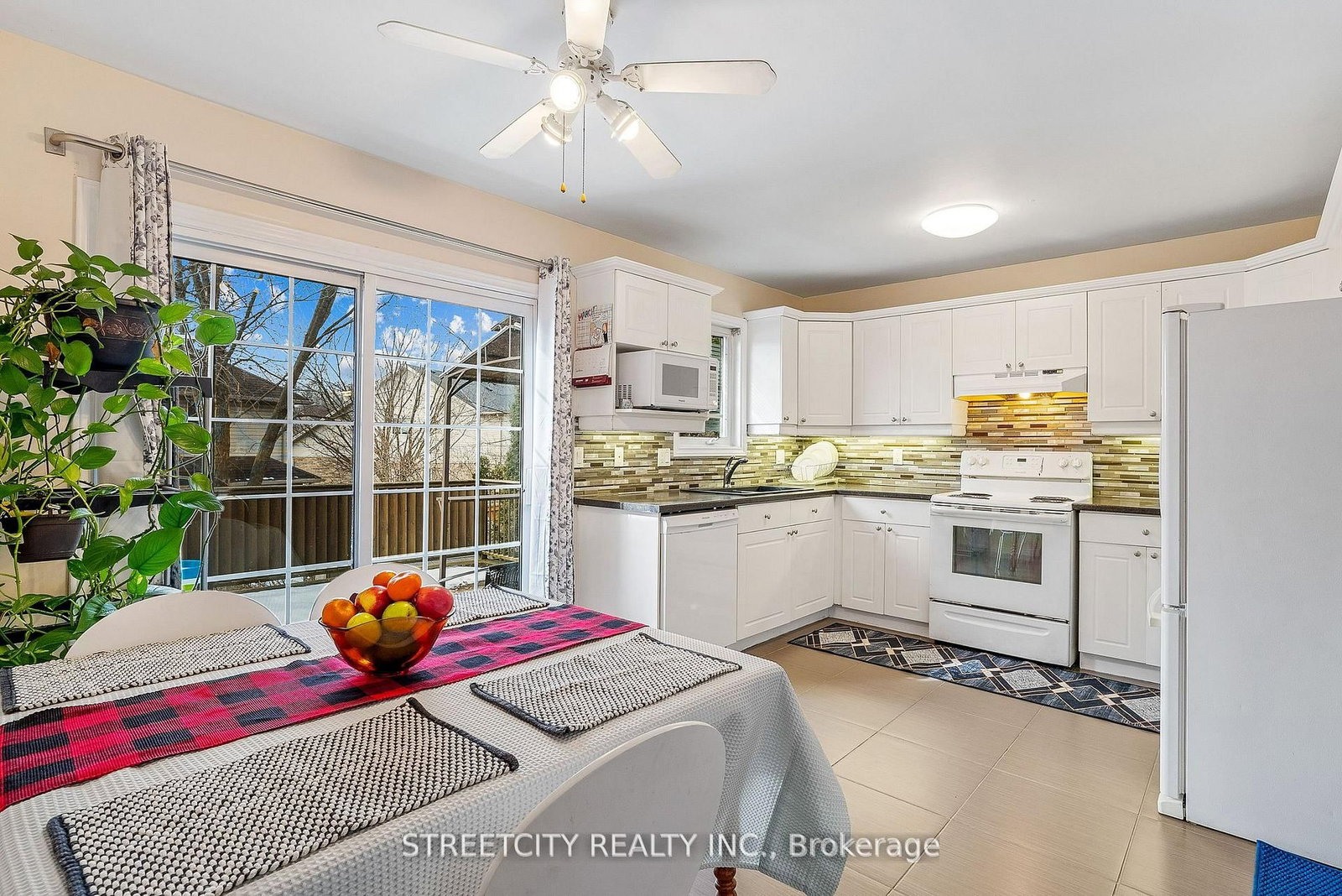 Detached House for sale at 126 Meadowridge Road, London North, Ontario, N6H 5N6 - North M - MLS: X12967394