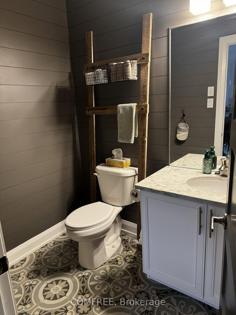 601 Meadowridge Circ, Carp, K0A 1L0 | Image 3