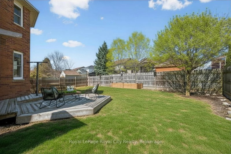 339 Daniel Cres, Centre Wellington, N0B 1S0 | Image 2