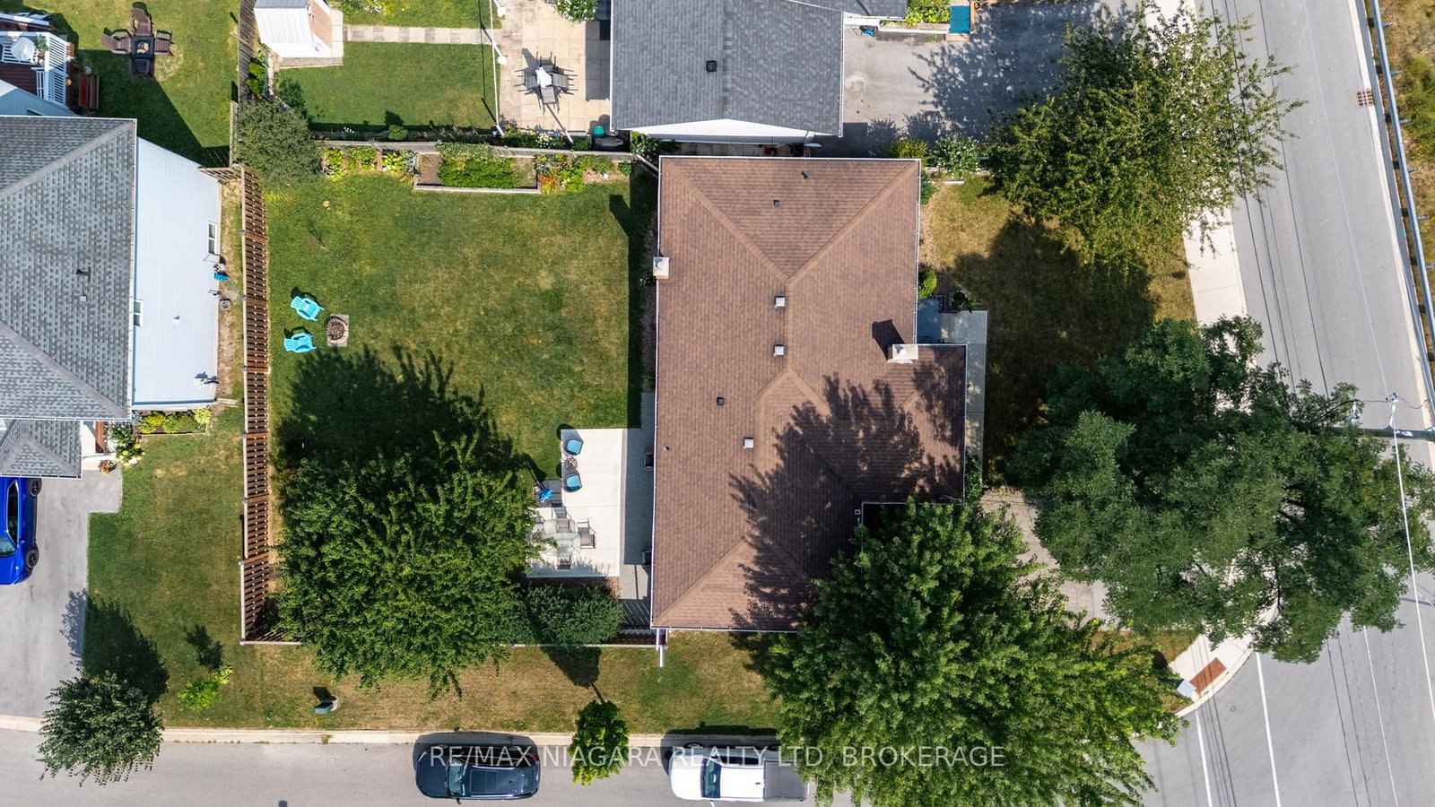 Detached House for sale at 63 Moffatt Street, St. Catharines, Ontario, L2P 2L5 - Oakdale - MLS: X12967596