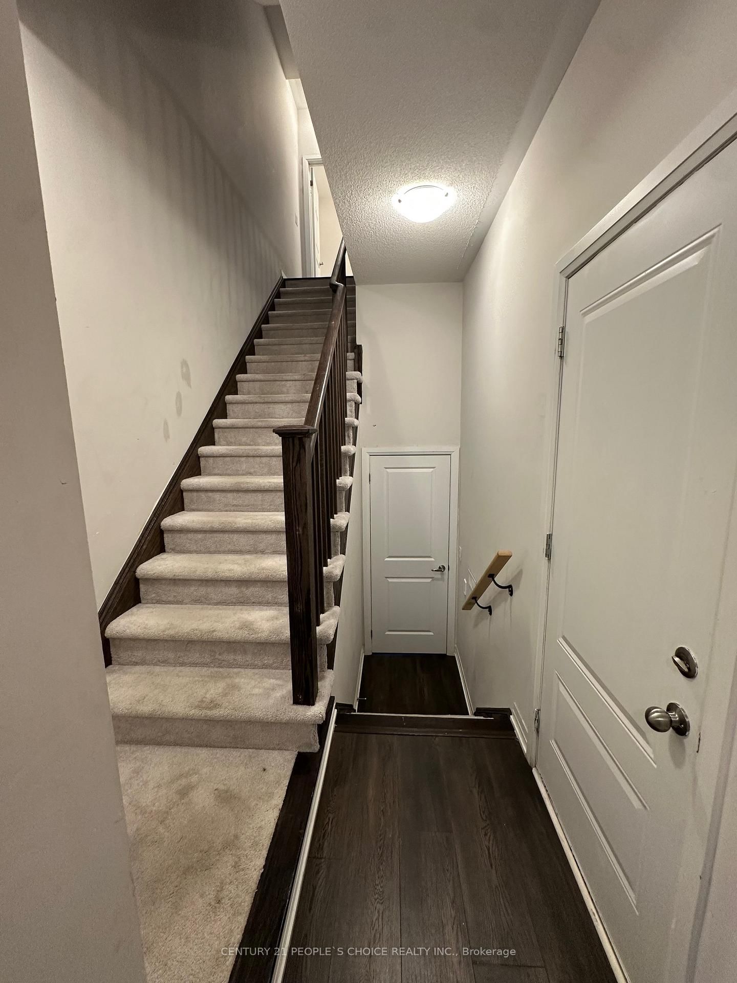 585 Colborne Street E, Unit 106 - Photo 3