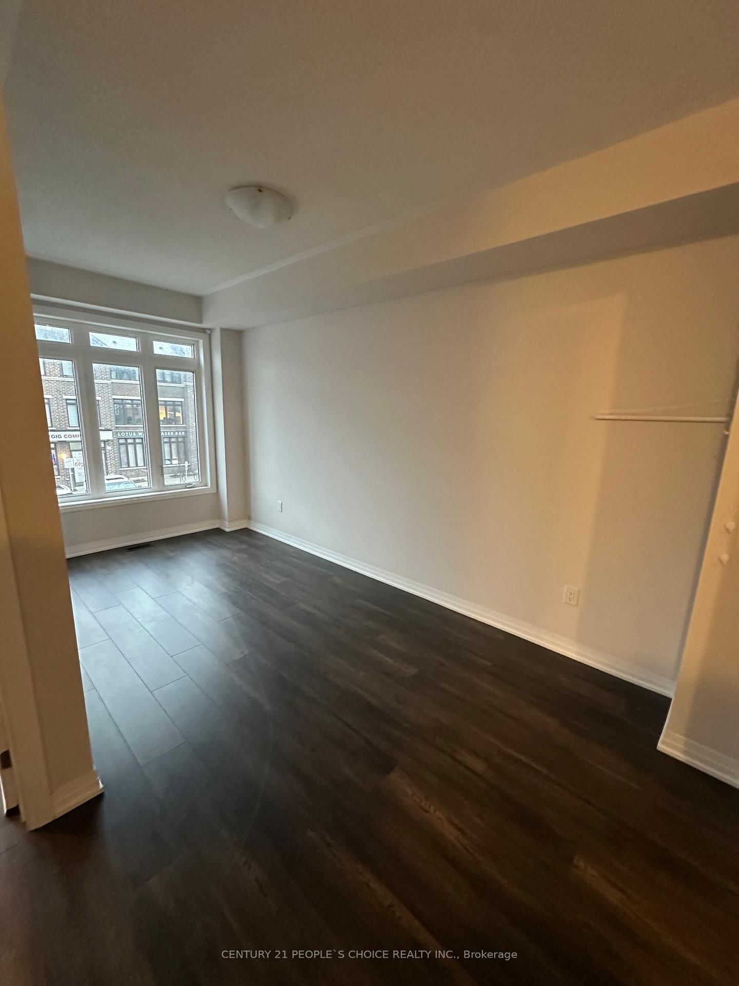 585 Colborne Street E, Unit 106 - Photo 9