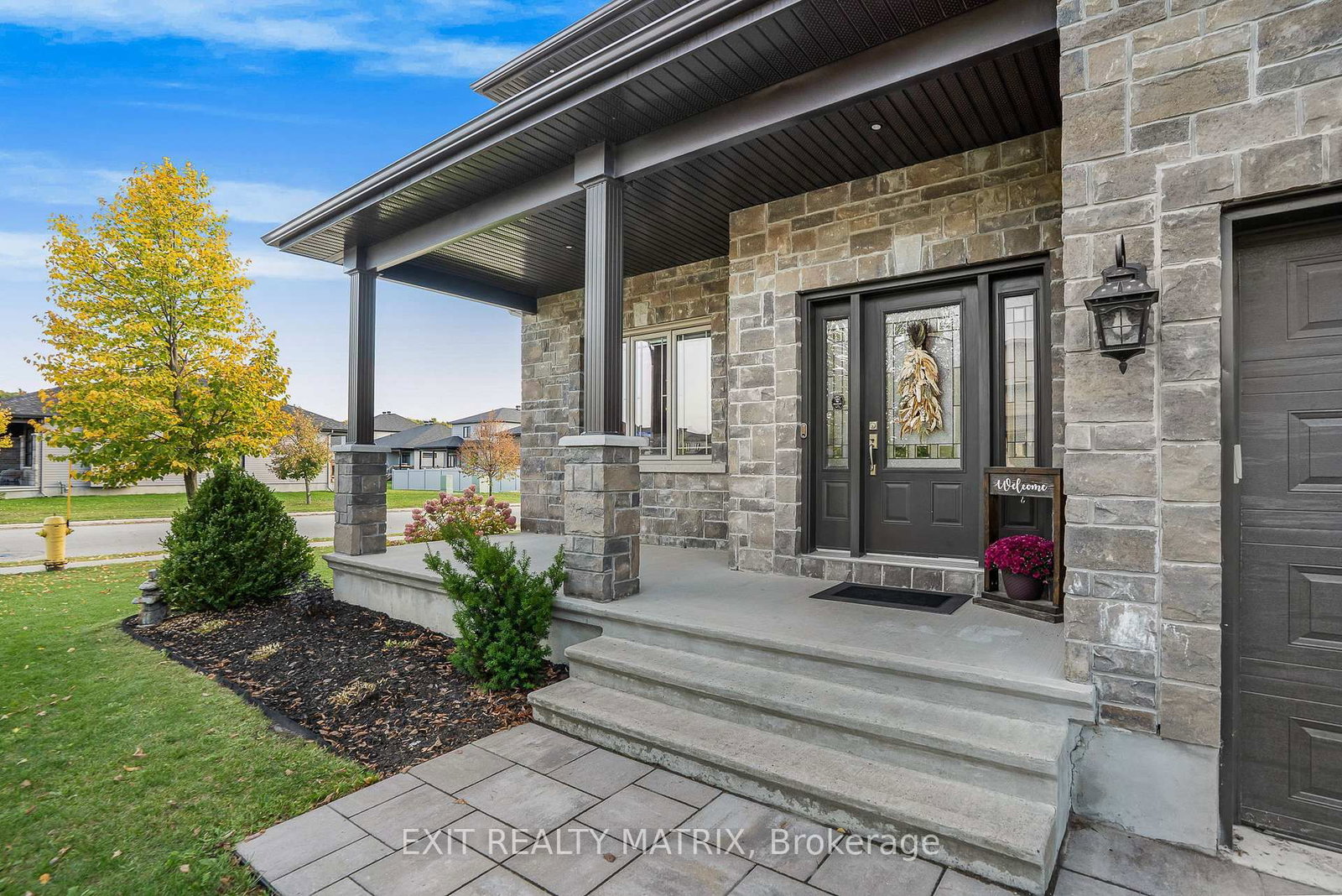 Detached House for sale at 301 Colmar Street, Russell, Ontario, K0A 1W0 - Embrun - MLS: X12967668