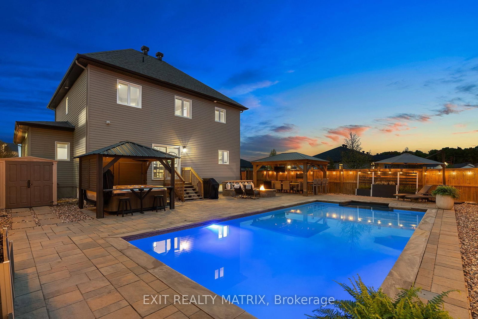 Detached House for sale at 301 Colmar Street, Russell, Ontario, K0A 1W0 - Embrun - MLS: X12967668