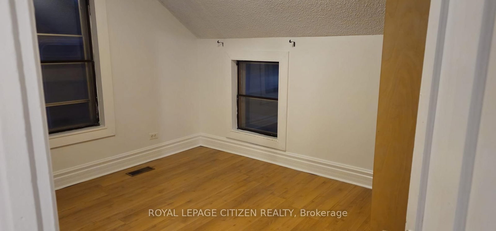 90 Mill Street W - Photo 20