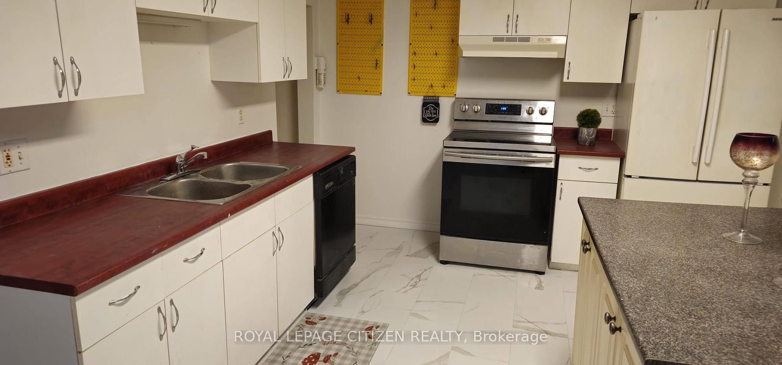 90 Mill Street W - Photo 8