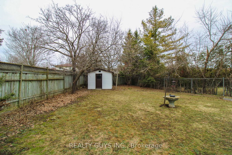 1168 Normandy St, Peterborough, K9H 7L9 | Image 2