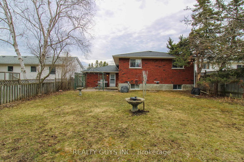 1168 Normandy St, Peterborough, K9H 7L9 | Image 3
