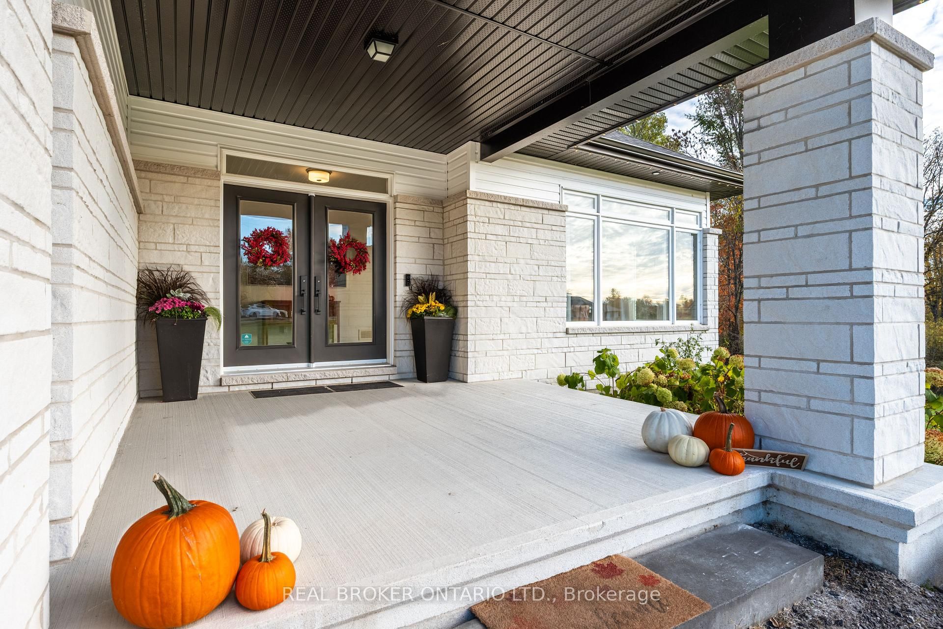119 Ernest Way