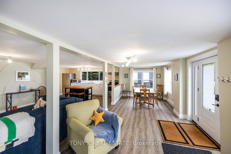 111 Hazel St, Kawartha Lakes, K0M 1L0 | Image 3