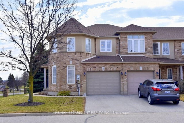 7 - 39 Panabaker Drive