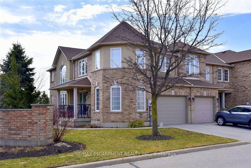 7 - 39 Panabaker Dr, Hamilton, L9G 0A2 | Image 3