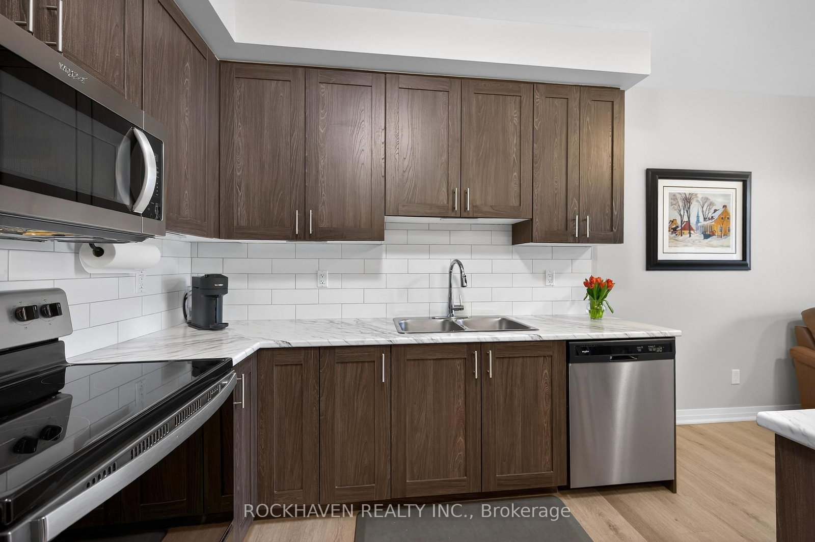 Condo for sale at 209-5 Hamilton Street, Hamilton, Ontario, L8B 2A4 - Waterdown - MLS: X12968134