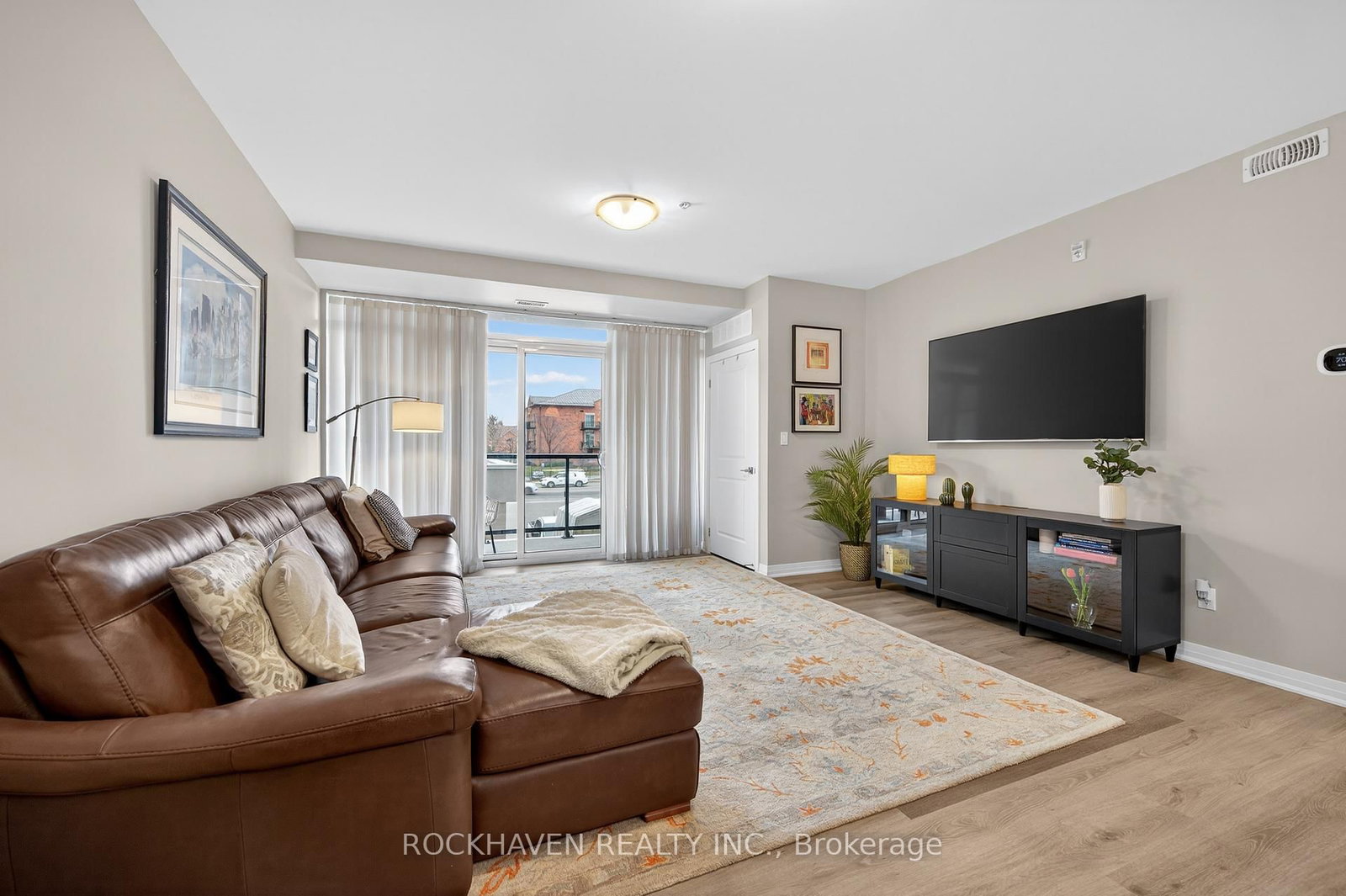 Condo for sale at 209-5 Hamilton Street, Hamilton, Ontario, L8B 2A4 - Waterdown - MLS: X12968134