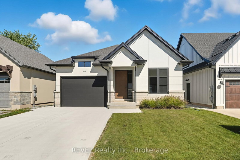 40 IVY Cres, Thorold, L2V 0J9 | Image 2