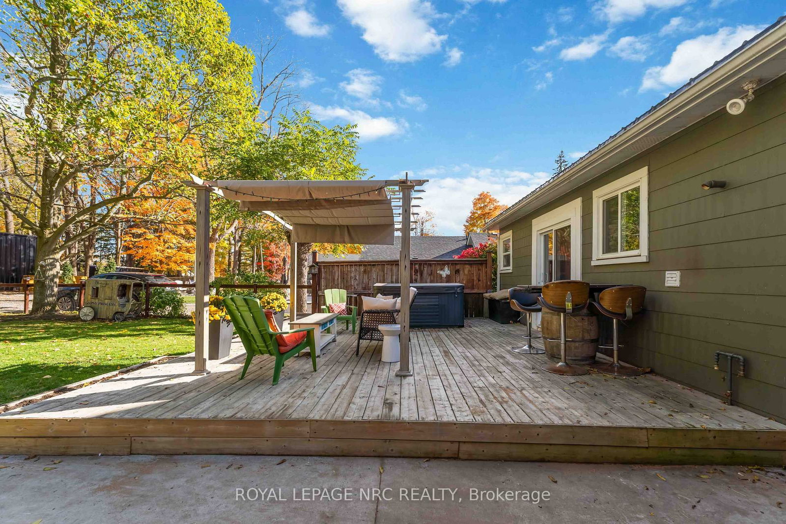 Detached House for sale at 3638 Cutler Street, Fort Erie, Ontario, L0S 1N0 - Ridgeway - MLS: X12968236