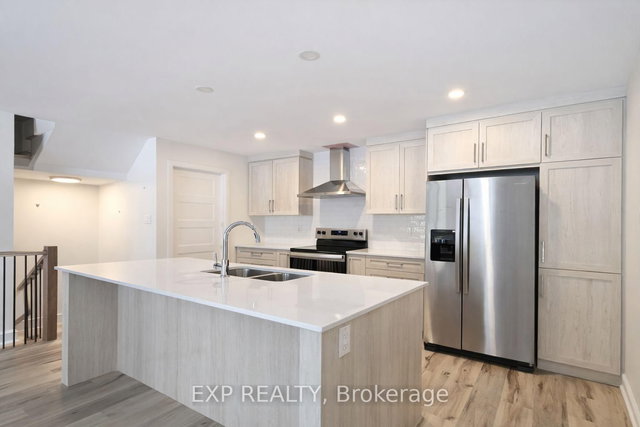 327 Voyageur Place