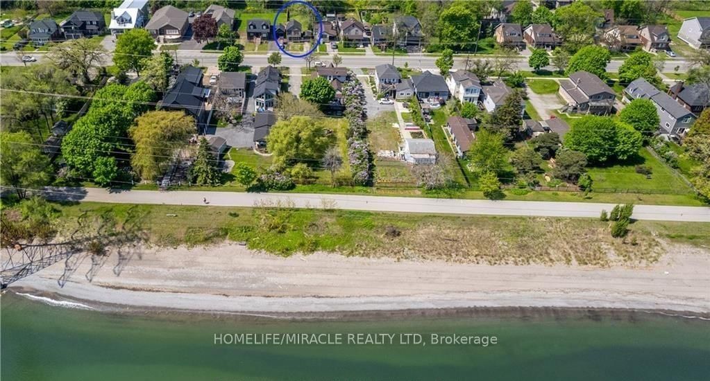 Detached House for sale at 198 Beach Boulevard, Hamilton, Ontario, L8H 6V9 - Hamilton Beach - MLS: X12968370