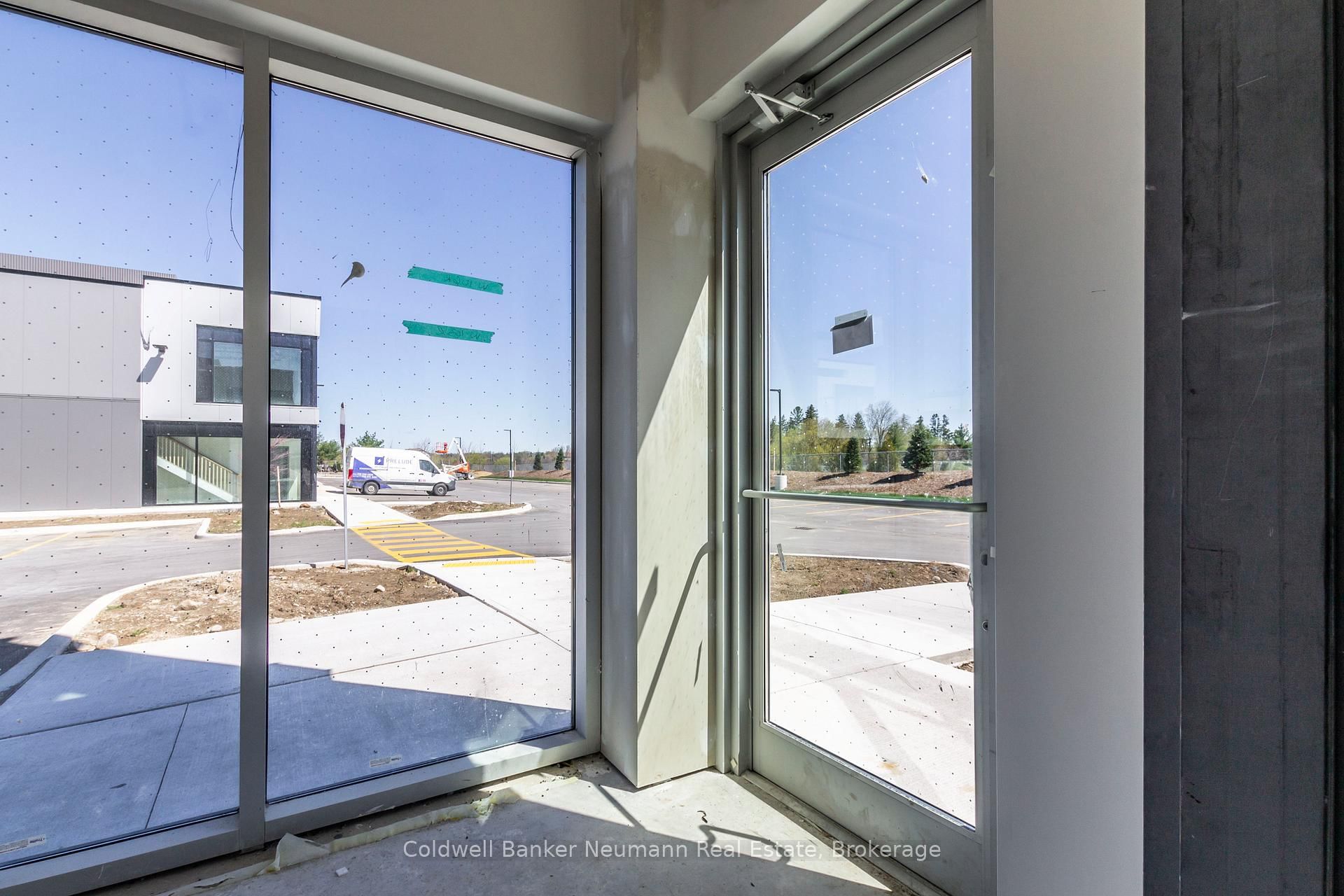 587 Hanlon Creek Boulevard, Unit 23