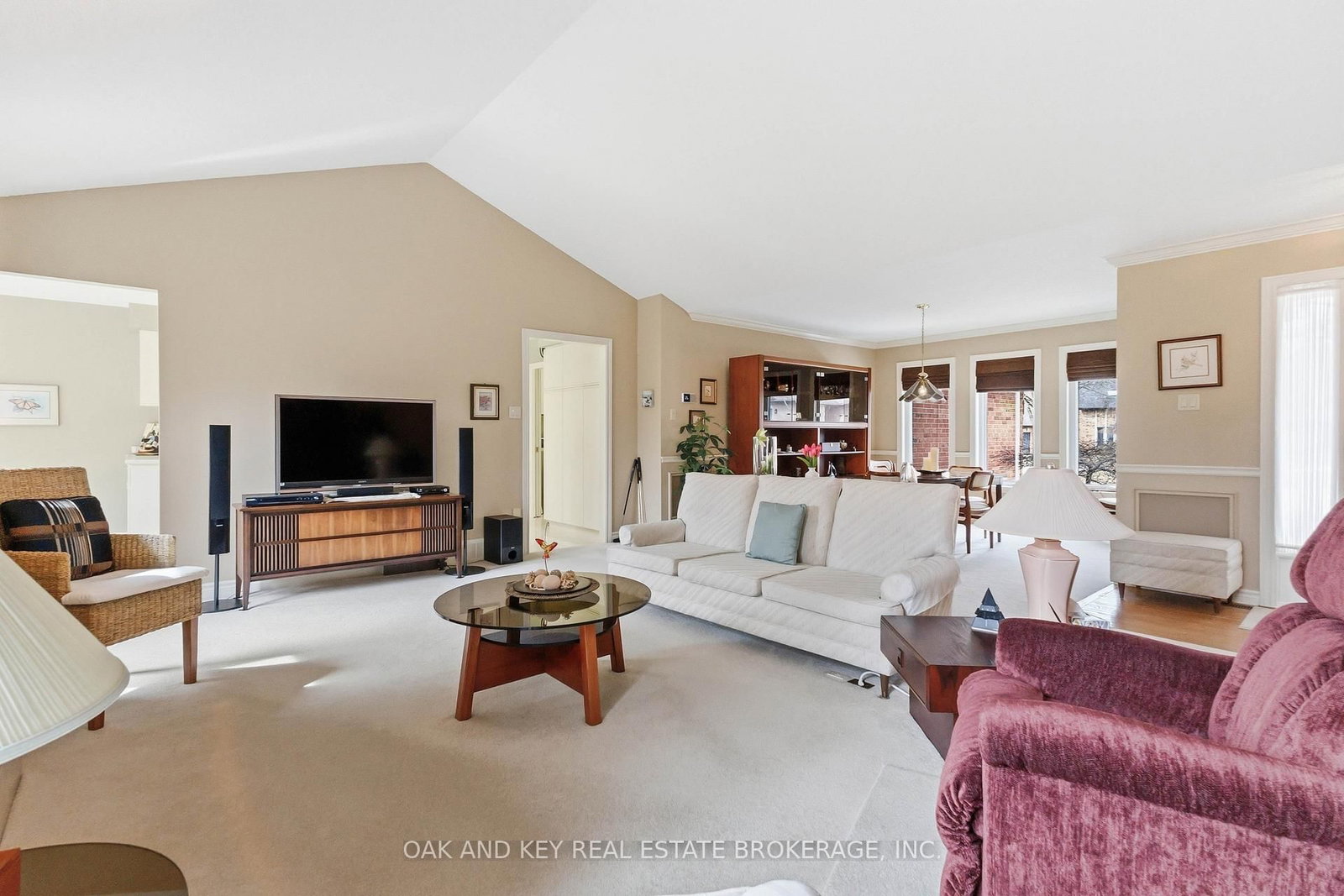 Detached House for sale at 31 Green Hedge Lane, London North, Ontario, N6H 4Z3 - North O - MLS: X12968658