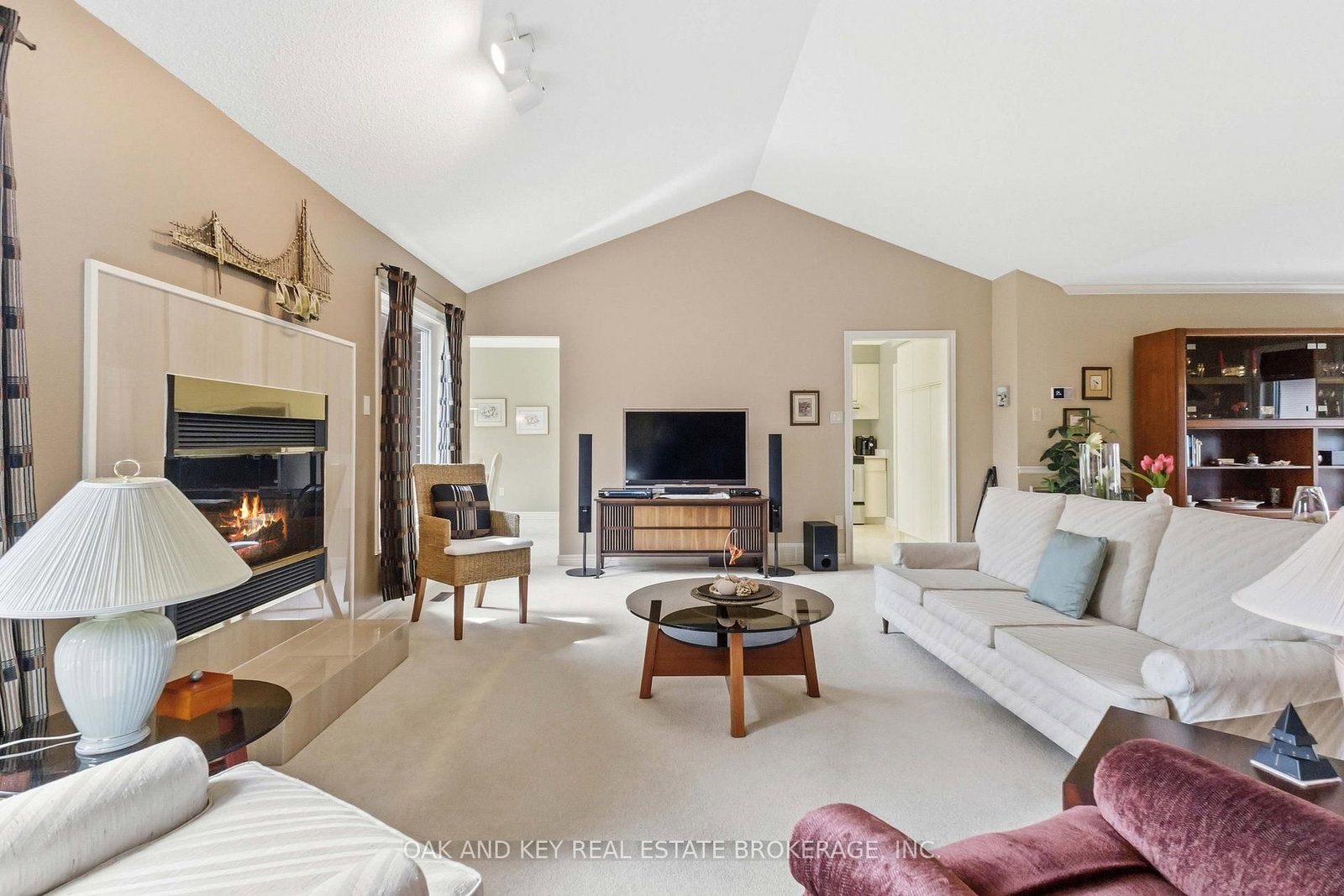 Detached House for sale at 31 Green Hedge Lane, London North, Ontario, N6H 4Z3 - North O - MLS: X12968658