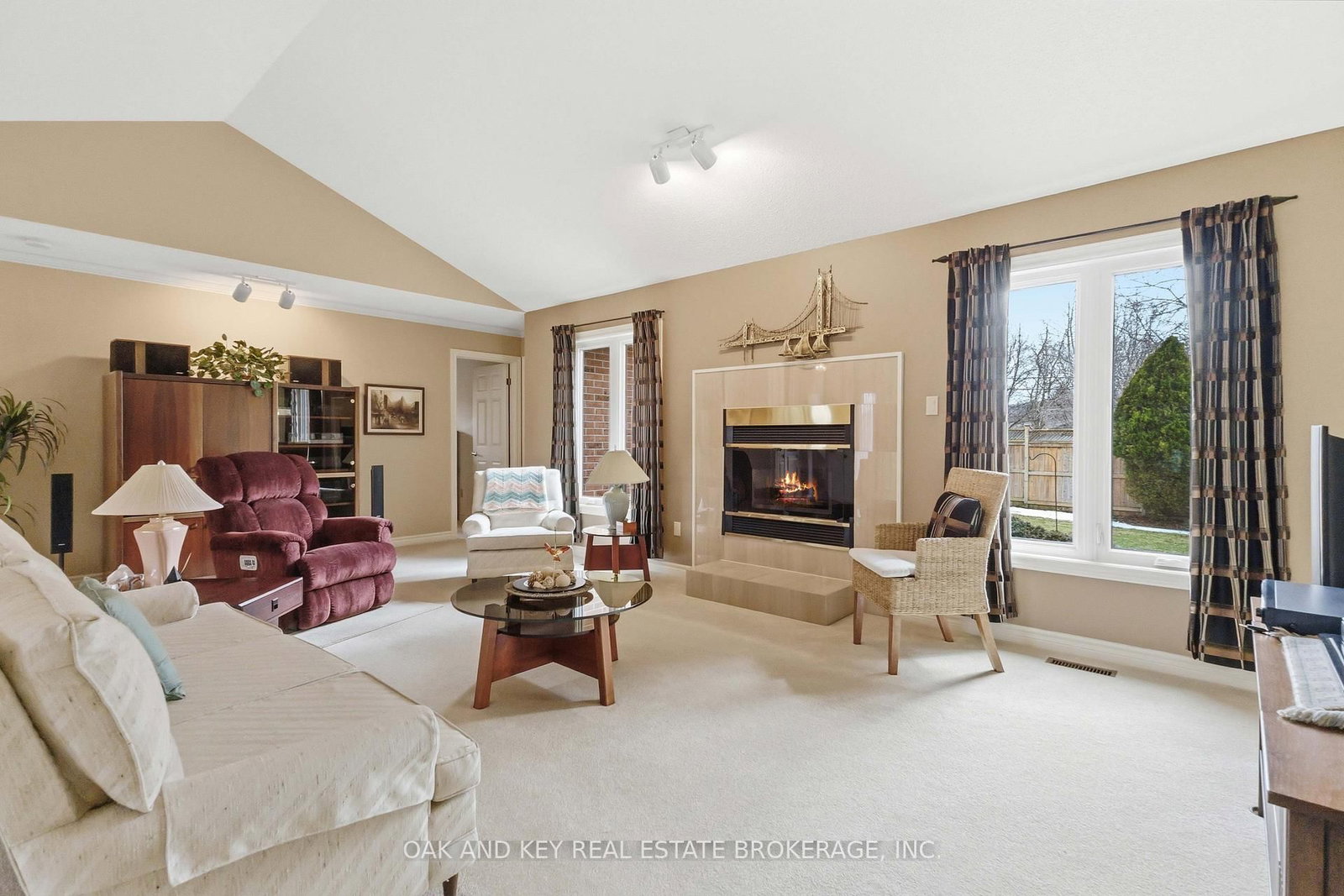 Detached House for sale at 31 Green Hedge Lane, London North, Ontario, N6H 4Z3 - North O - MLS: X12968658