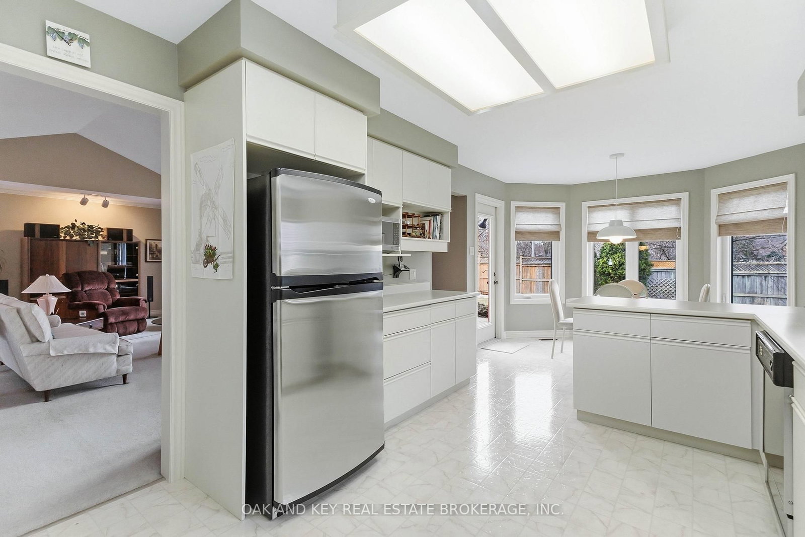 Detached House for sale at 31 Green Hedge Lane, London North, Ontario, N6H 4Z3 - North O - MLS: X12968658