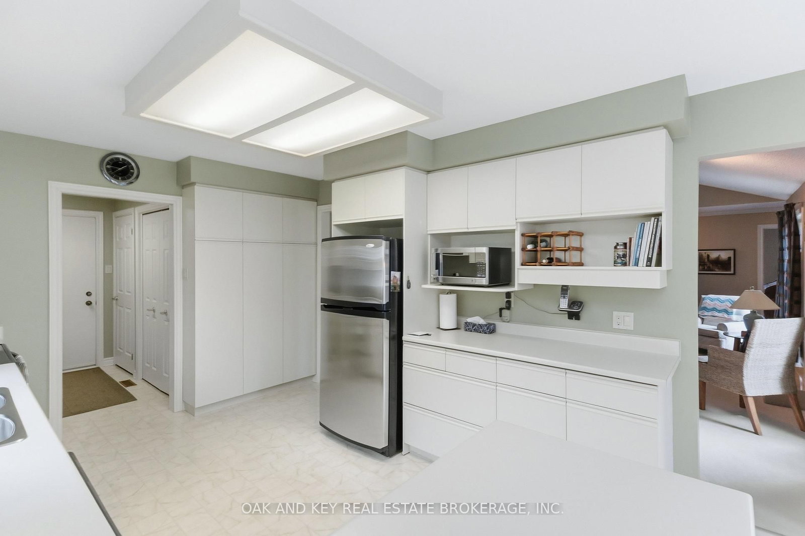 Detached House for sale at 31 Green Hedge Lane, London North, Ontario, N6H 4Z3 - North O - MLS: X12968658