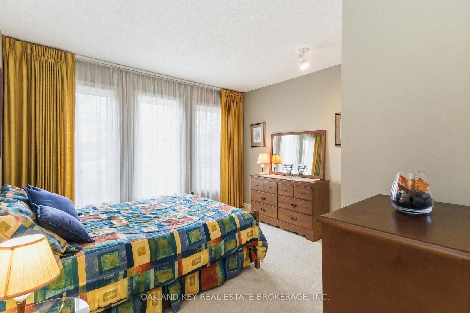 Detached House for sale at 31 Green Hedge Lane, London North, Ontario, N6H 4Z3 - North O - MLS: X12968658