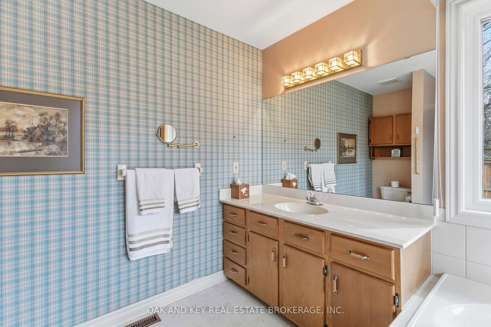 Detached House for sale at 31 Green Hedge Lane, London North, Ontario, N6H 4Z3 - North O - MLS: X12968658