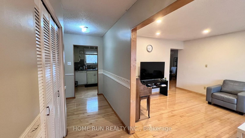 960 CAHILL Dr, Ottawa, K1V 9H8 | Image 2