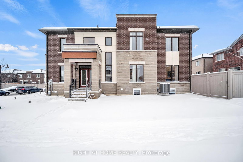 home for lease on 171 Great Falls Boulevard