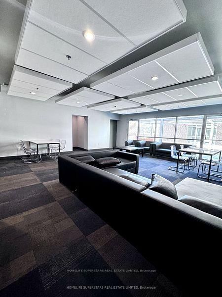 318 Spruce Street, Unit 406 - Photo 24