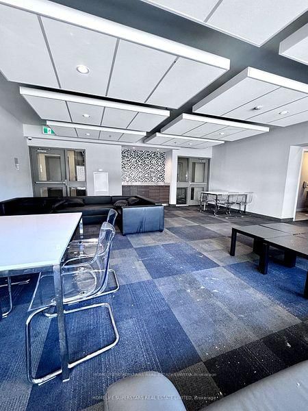 318 Spruce Street, Unit 406 - Photo 25