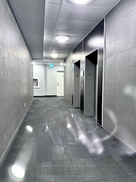 318 Spruce Street, Unit 406 - Photo 6