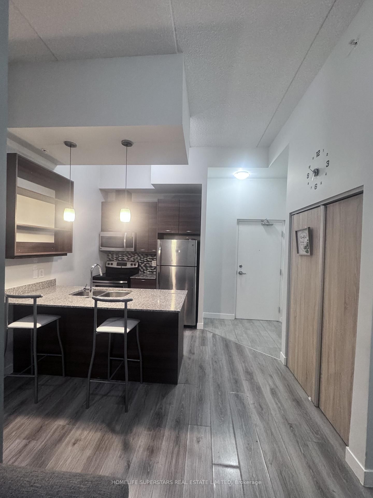 318 Spruce Street, Unit 406 - Photo 8