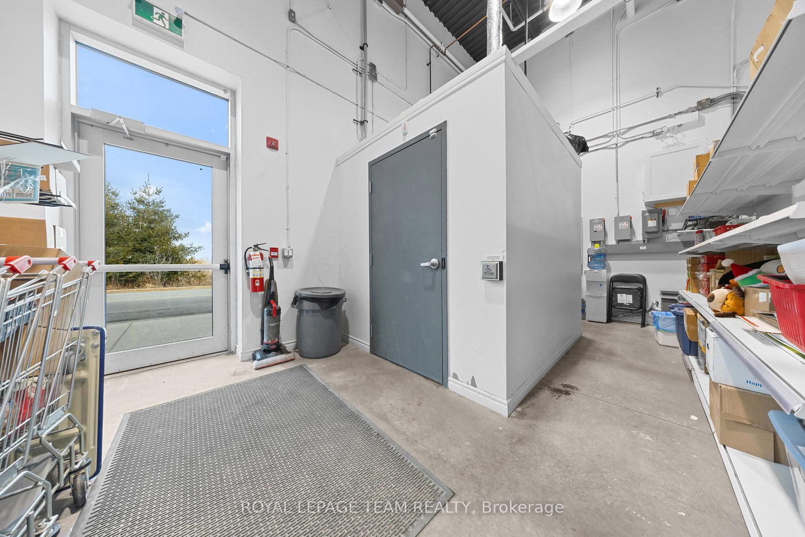 5734 Hazeldean Road, Unit B - Photo 16