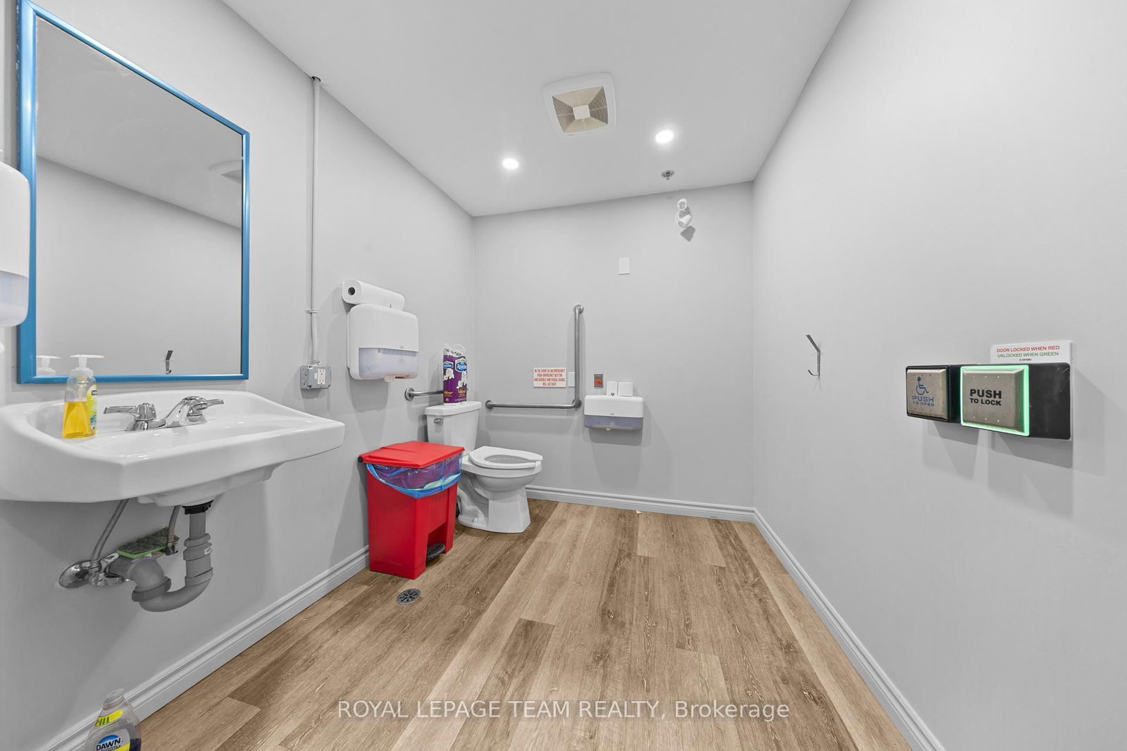 5734 Hazeldean Road, Unit B - Photo 17