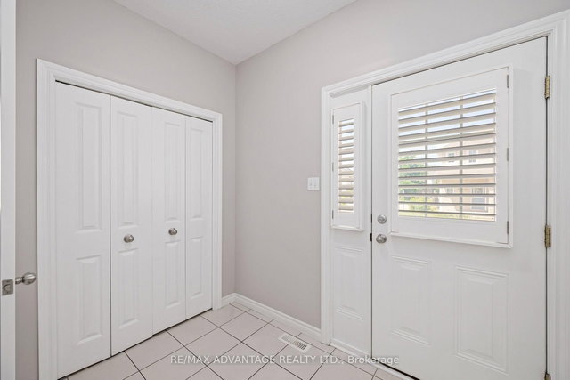 10 - 960 Bitterbush Crescent