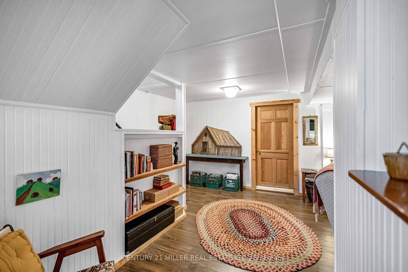 Detached House for sale at 135 Macaulay Street, Hamilton, Ontario, L8L 3X5 - North End - MLS: X12968868