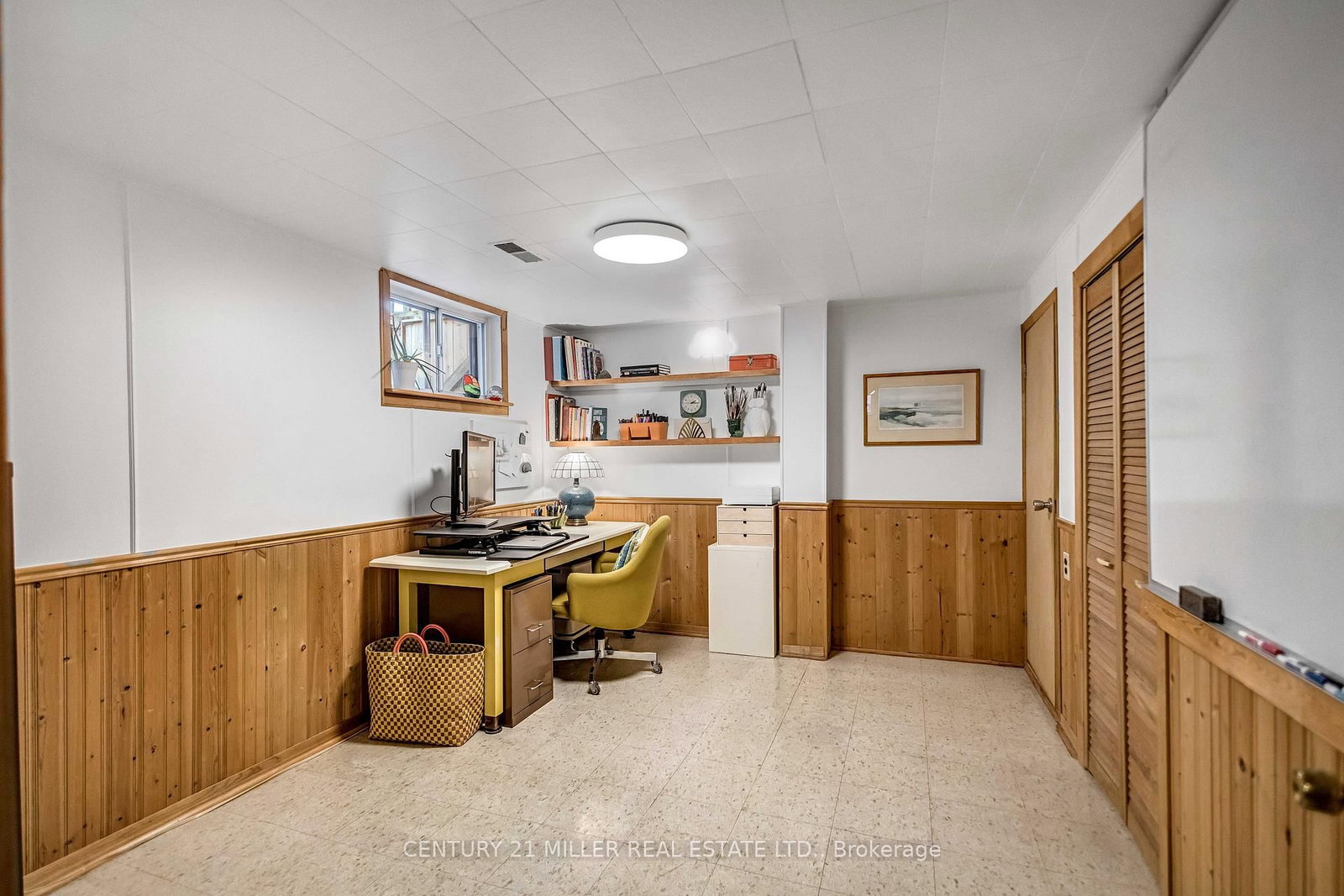 Detached House for sale at 135 Macaulay Street, Hamilton, Ontario, L8L 3X5 - North End - MLS: X12968868