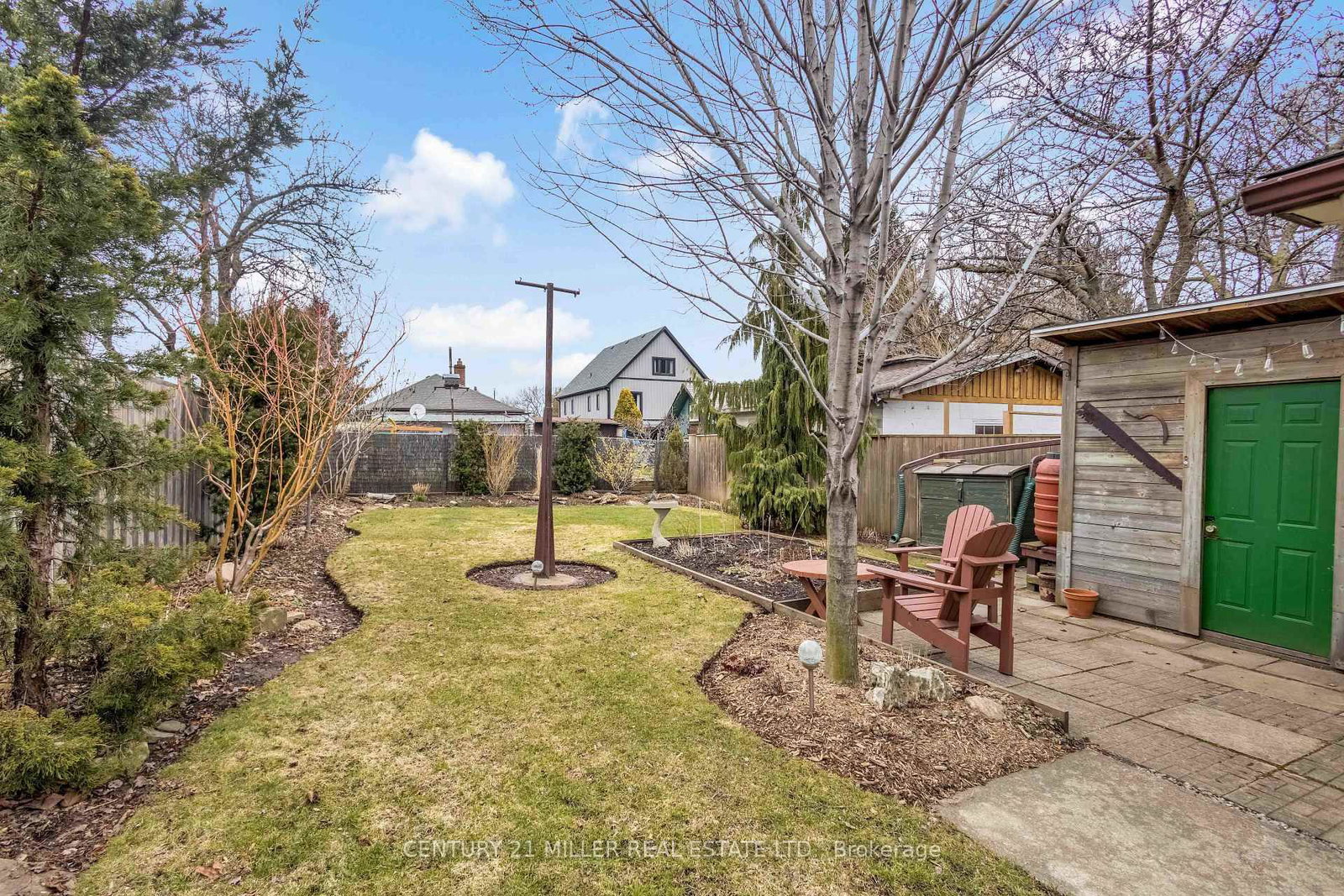 Detached House for sale at 135 Macaulay Street, Hamilton, Ontario, L8L 3X5 - North End - MLS: X12968868