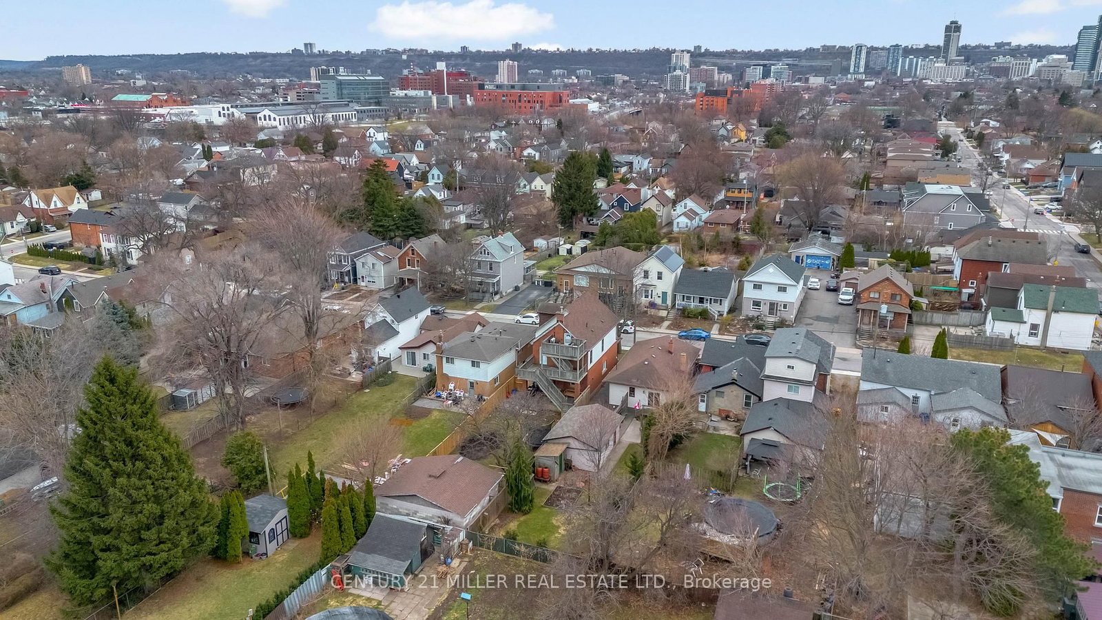 Detached House for sale at 135 Macaulay Street, Hamilton, Ontario, L8L 3X5 - North End - MLS: X12968868