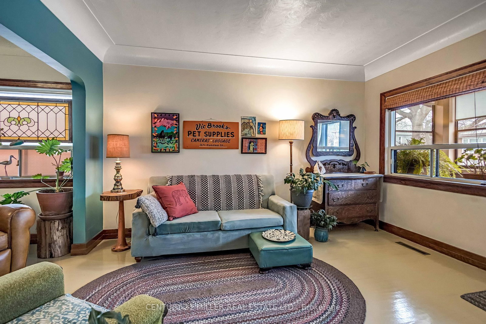 Detached House for sale at 135 Macaulay Street, Hamilton, Ontario, L8L 3X5 - North End - MLS: X12968868