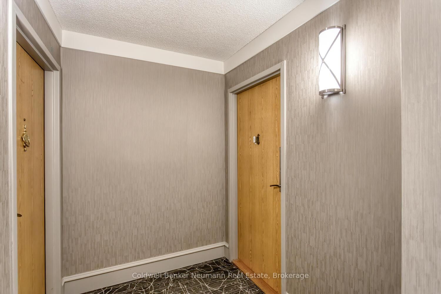 23 Woodlawn Road E, Unit 205 - Photo 8